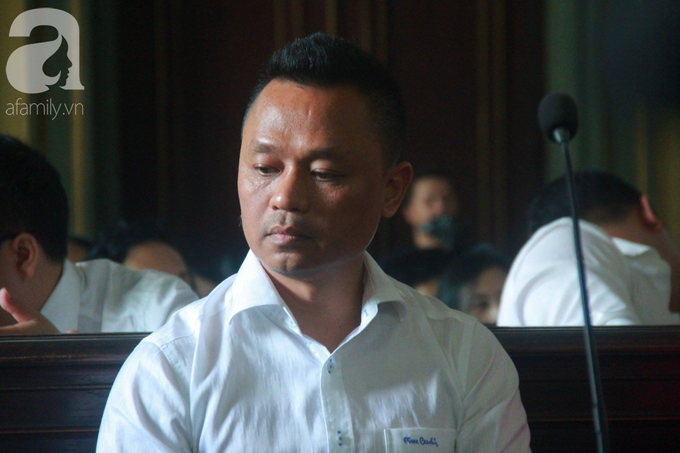 Ông Vũ tươi cười nói về tầm nhìn của Trung Nguyên, bỏ tiền tỷ để giúp người nghèo - Ảnh 6. Ông Vũ tươi cười nói về tầm nhìn của Trung Nguyên, bỏ tiền tỷ để giúp người nghèo - Ảnh 6.