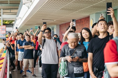 Cơn sốt vé tại Singapore khi đội nhà gặp tuyển Việt Nam ở bán kết