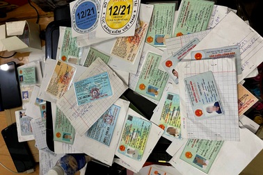 Người đàn ông làm giả giấy đi đường bán với giá 300 nghìn đồng