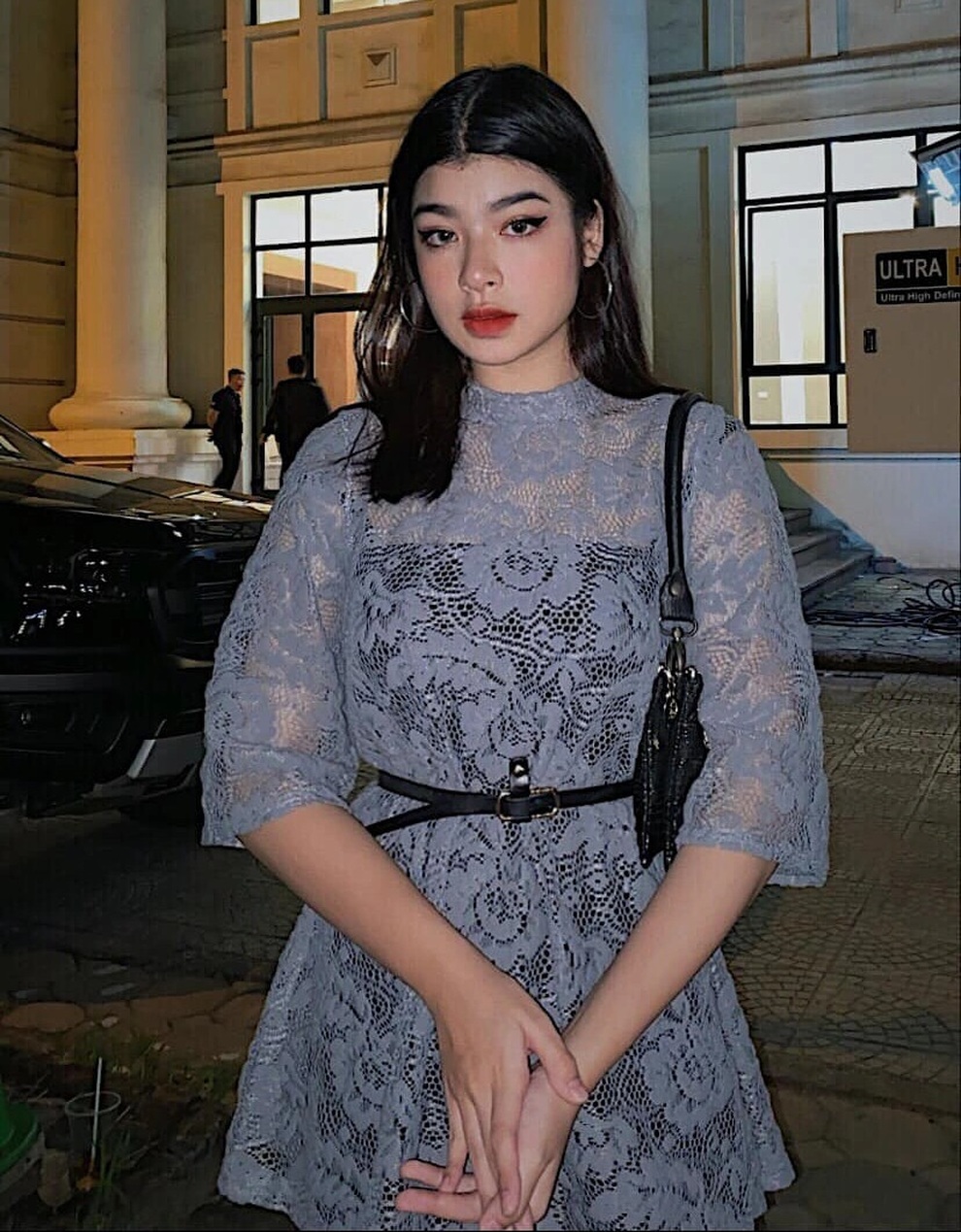 Con gái hotgirl của ông Sinh Hương vị tình thân hé lộ chuyện tình ba mẹ - 11 Con gái hotgirl của ông Sinh Hương vị tình thân hé lộ chuyện tình ba mẹ - 11