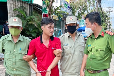 Nhớ chuyện bị từ chối tình cảm, thanh niên ra tay đâm chết tình địch