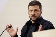 Ukraine sẵn sàng ngừng bắn dọc chiến tuyến, đàm phán hòa bình với Nga