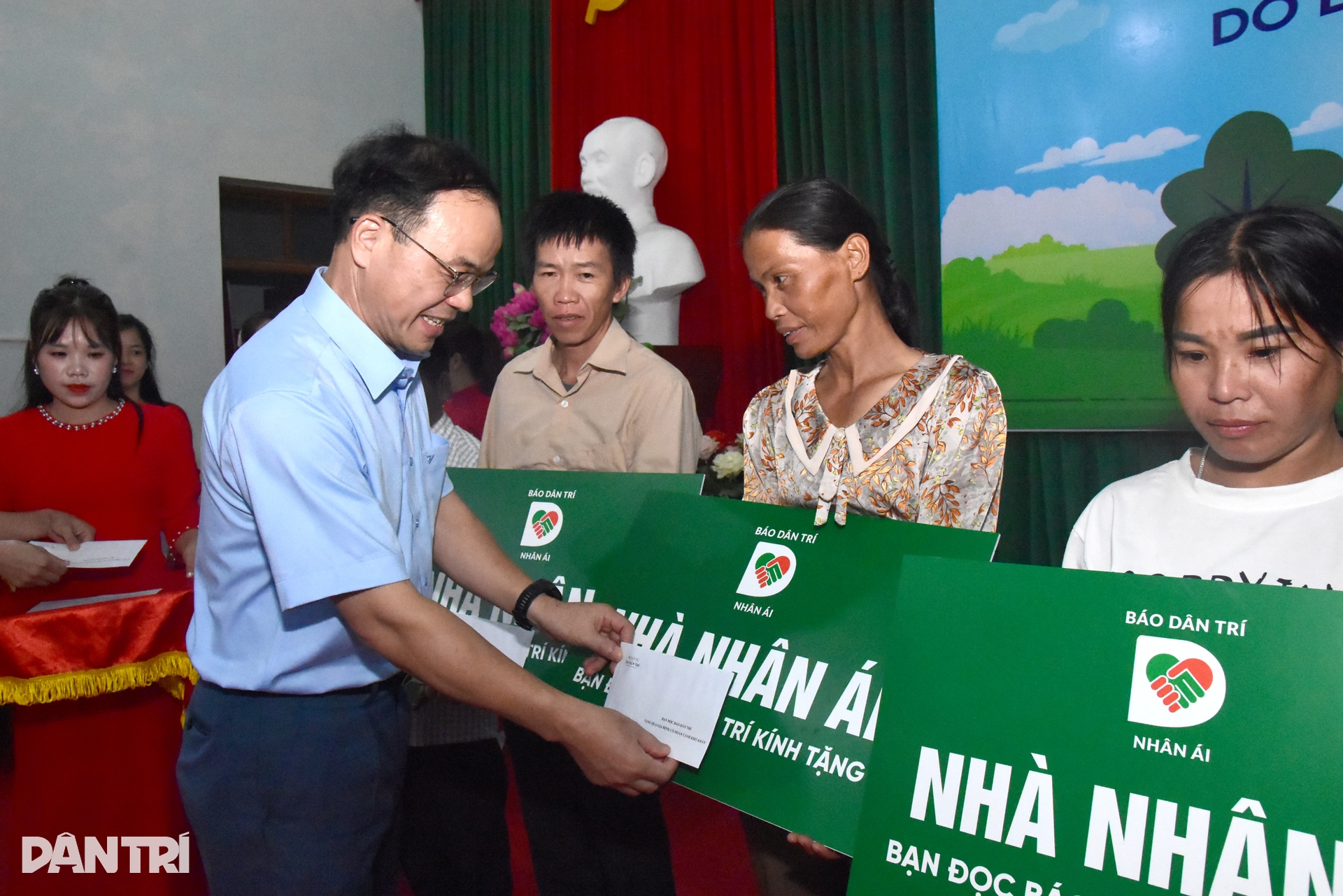 Khánh thành 10 ngôi nhà Nhân ái, gieo hy vọng ở vùng núi Lạng Sơn - 6 Khánh thành 10 ngôi nhà Nhân ái, gieo hy vọng ở vùng núi Lạng Sơn - 6