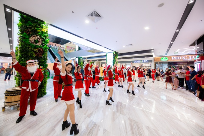 Menas Mall Saigon Airport đã mở cửa trở lại - Ảnh 7.