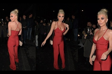 Olivia Buckland rực rỡ với trang phục đỏ