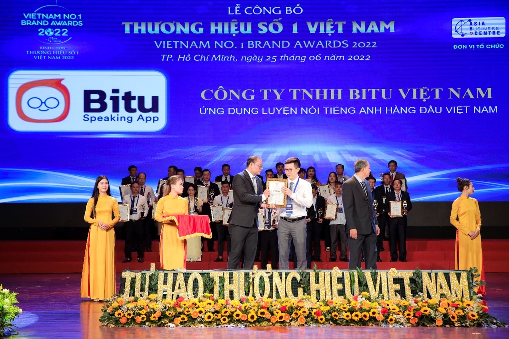 Ứng dụng luyện nói Tiếng Anh Bitu được vinh danh top 10 Thương hiệu số 1 Việt Nam - 2 Ứng dụng luyện nói Tiếng Anh Bitu được vinh danh top 10 Thương hiệu số 1 Việt Nam - 2