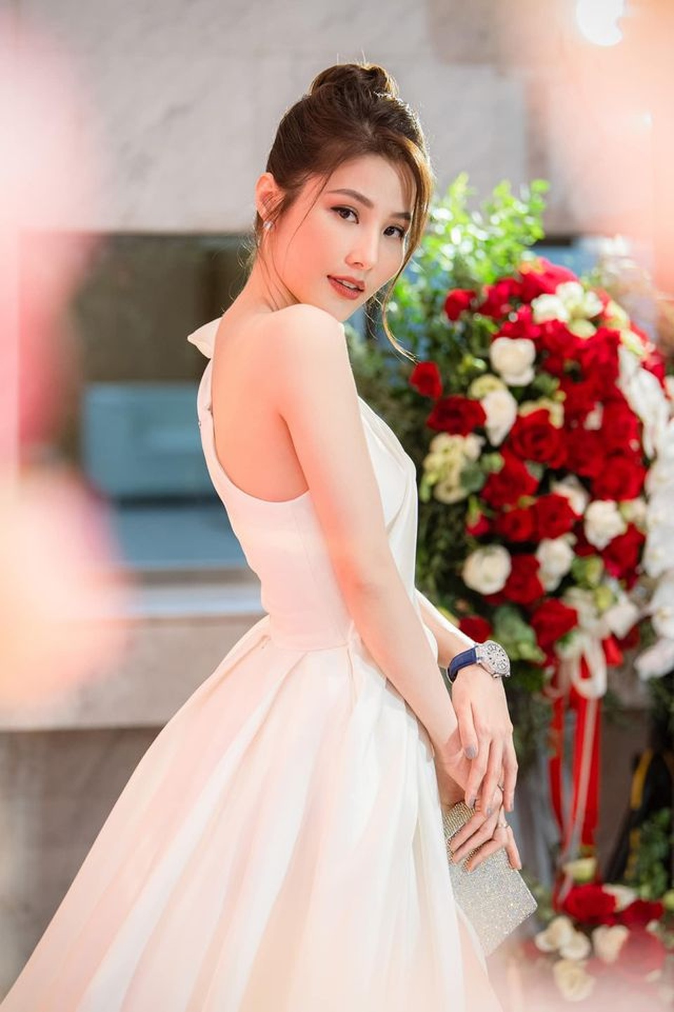 Gương mặt lúc tròn lúc dài, Diễm My Tình yêu và tham vọng phân trần - 5 Gương mặt lúc tròn lúc dài, Diễm My Tình yêu và tham vọng phân trần - 5