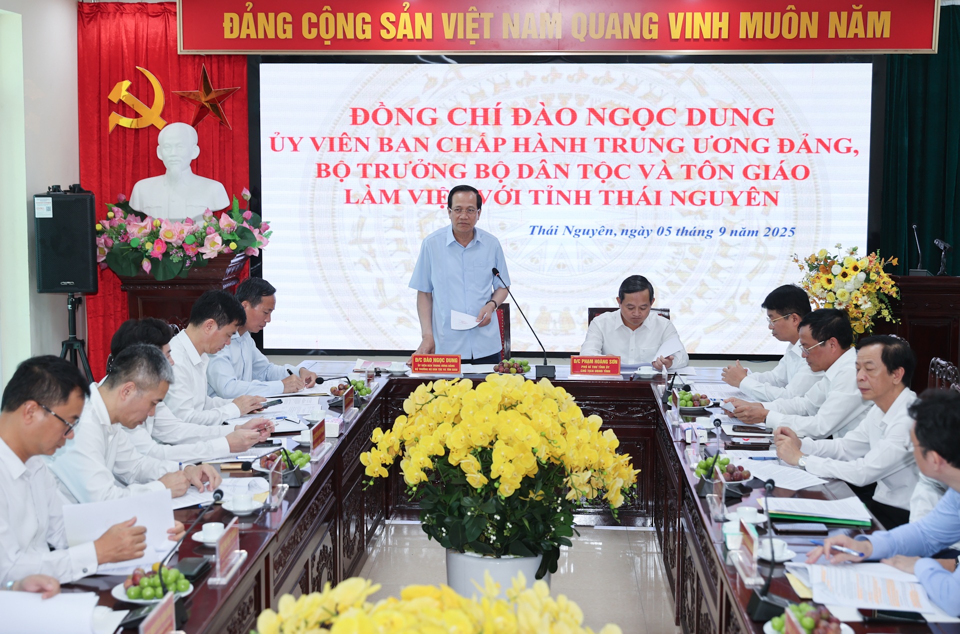 "Phường, xã mới đừng nặng về hành chính, phải kiến tạo phục vụ nhân dân"