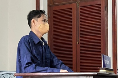 Cuồng ghen, chồng thiêu sống vợ