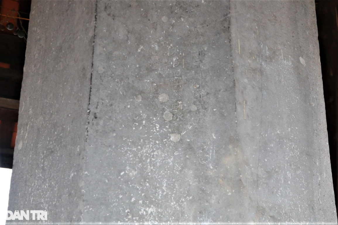 Cột kinh Phật 1.000 tuổi nặng 4,5 tấn ở cố đô Hoa Lư có gì đặc biệt? - 4 Cột kinh Phật 1.000 tuổi nặng 4,5 tấn ở cố đô Hoa Lư có gì đặc biệt? - 4