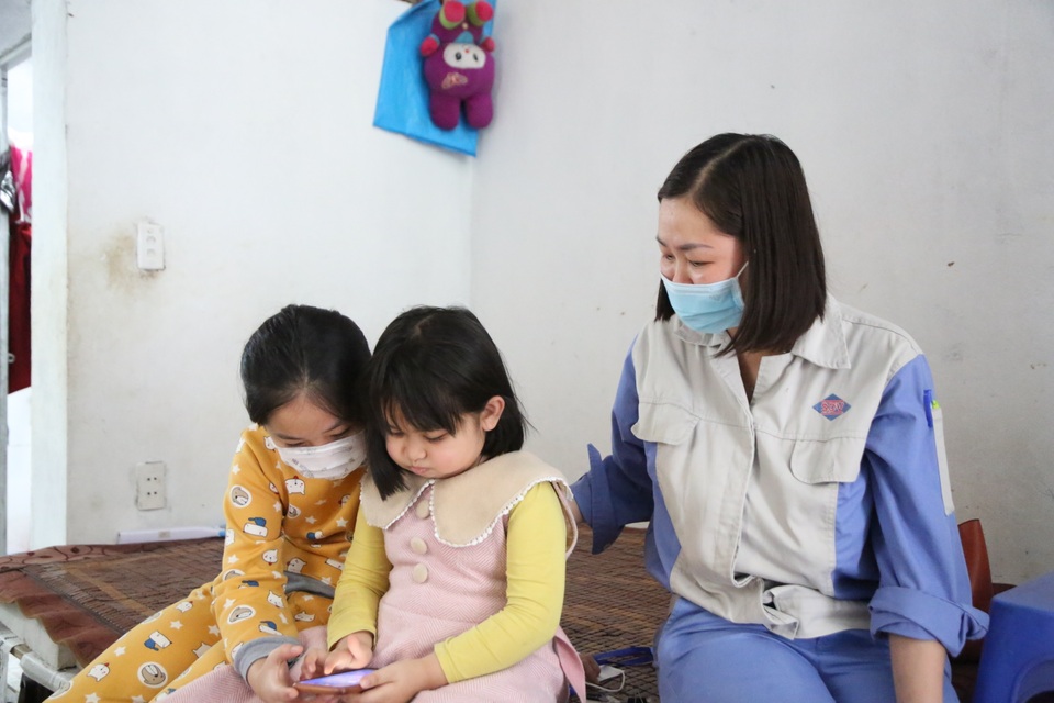 Công nhân đón Tết xa nhà với tâm tư nặng trĩu - 10 Công nhân đón Tết xa nhà với tâm tư nặng trĩu - 10