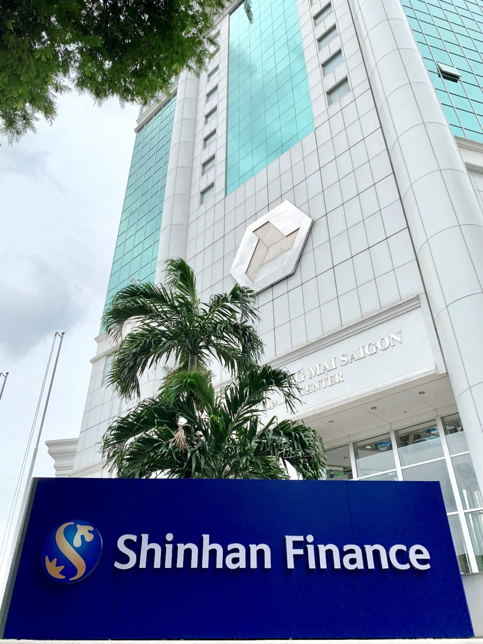Shinhan Finance nhận giải thưởng Phát triển bền vững năm 2020 - 2 Shinhan Finance nhận giải thưởng Phát triển bền vững năm 2020 - 2