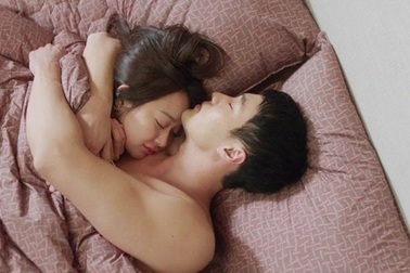 Giấu quá khứ làm nghề "bán hoa", tôi ê chề khi chồng nói một câu