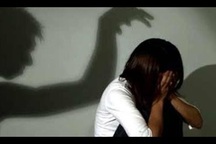 Bắt giam gã đàn ông nghi nhiều lần hiếp dâm thiếu nữ 16 tuổi