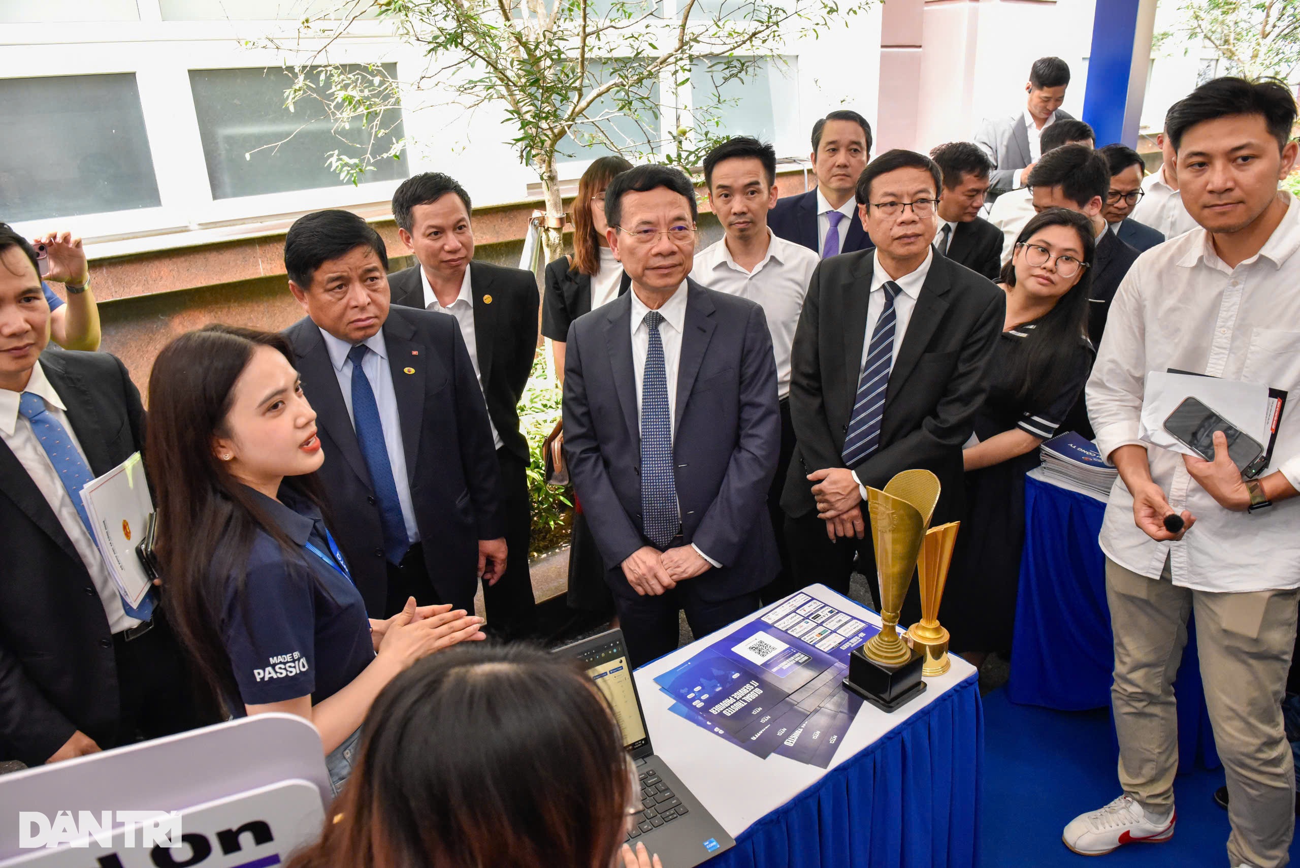 Khoa học đi từ đất lên trời: Thị trường định hướng phát triển công nghệ - 1