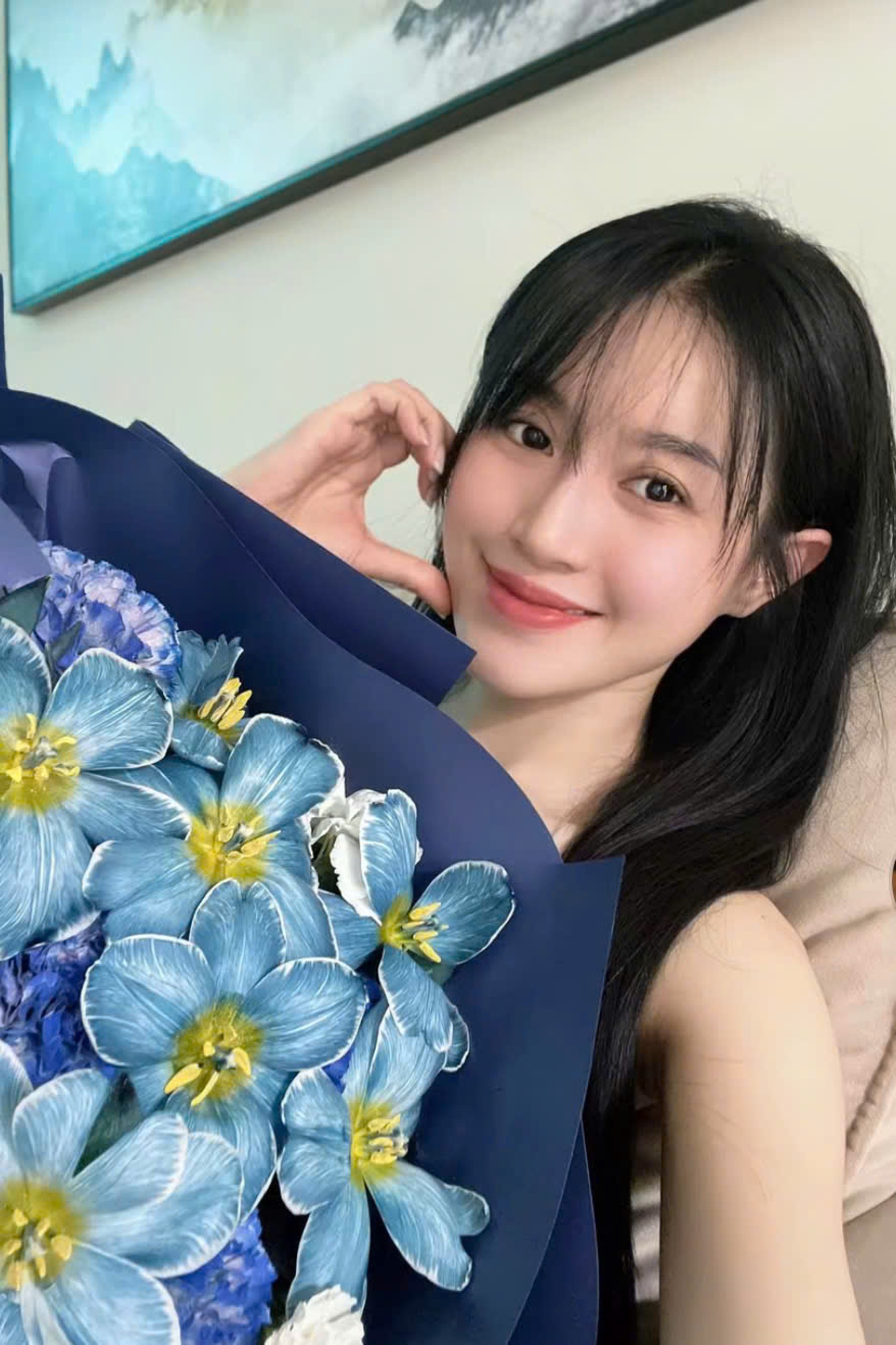 Vũ Cát Tường bên vũ công xinh đẹp: Cưng chiều bạn đời, cởi mở đời tư - 7 Vũ Cát Tường bên vũ công xinh đẹp: Cưng chiều bạn đời, cởi mở đời tư - 7