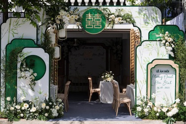 Trang trí đám cưới, đám hỏi có kiêng sen trắng và cành trúc không?