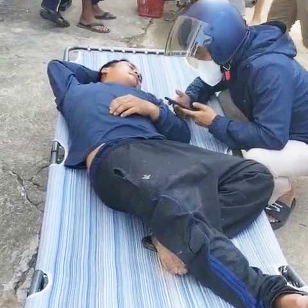 Tranh giành ngư trường, ngư dân Đức Lợi tố bị đánh, cướp tài sản - 1 Tranh giành ngư trường, ngư dân Đức Lợi tố bị đánh, cướp tài sản - 1