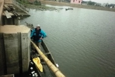 Rét cắt da cắt thịt, gần 300 học sinh vẫn phải thi bơi