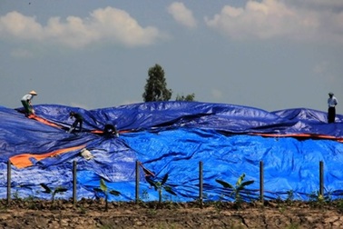 Chính quyền tạm "phong tỏa" bãi rác ô nhiễm truy bức người dân 