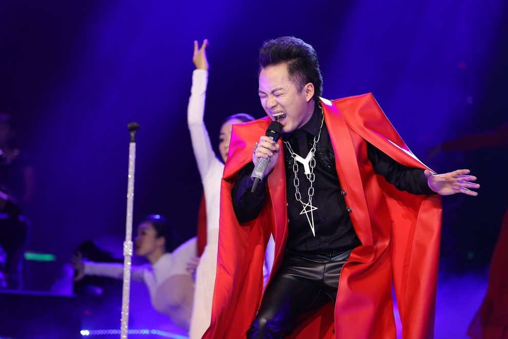 Tùng Dương kể về thời đi xin hát, không bầu show nào nhận - 4