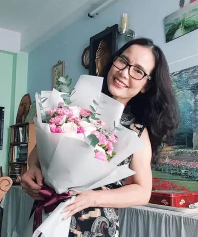 Cô giáo dạy Văn làm thiện nguyện sách từ lời “thách đố” của Bộ trưởng - 12 Cô giáo dạy Văn làm thiện nguyện sách từ lời “thách đố” của Bộ trưởng - 12