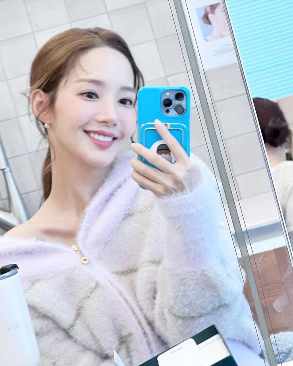Park Min Young nói gì về tin đồn nhận chu cấp từ bạn trai tai tiếng? - 3 Park Min Young nói gì về tin đồn nhận chu cấp từ bạn trai tai tiếng? - 3