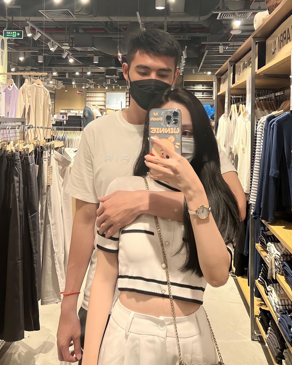 Cầu thủ Quan Văn Chuẩn và mối tình ngọt ngào với bạn gái hơn 3 tuổi - 1 Cầu thủ Quan Văn Chuẩn và mối tình ngọt ngào với bạn gái hơn 3 tuổi - 1