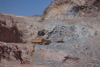 Trung Quốc đình chỉ lệnh cấm xuất khẩu kim loại quan trọng sang Mỹ