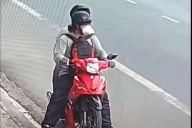 Vụ cướp tiệm vàng ở Khánh Hòa: 2 đối tượng có 3 súng, khả năng đội tóc giả