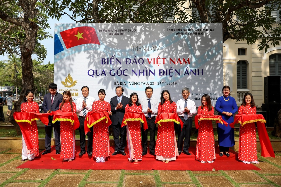 Cận cảnh những máy quay thô sơ đã làm nên nhiều bộ phim kinh điển - 2 Cận cảnh những máy quay thô sơ đã làm nên nhiều bộ phim kinh điển - 2