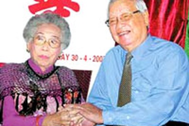 “Anh Sáu Dân” trong hồi ức NSND Phùng Há