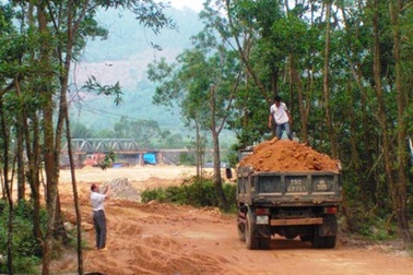 Thi công hầm đường bộ quốc gia bằng nguồn đất, cát trái phép?