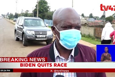 Đổ xô đi hôi của khi xe tải bị lật úp, hàng bị lấy cắp là chất độc xyanua