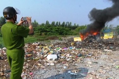 Tiêu hủy 25 máy game bắn cá không rõ nguồn gốc