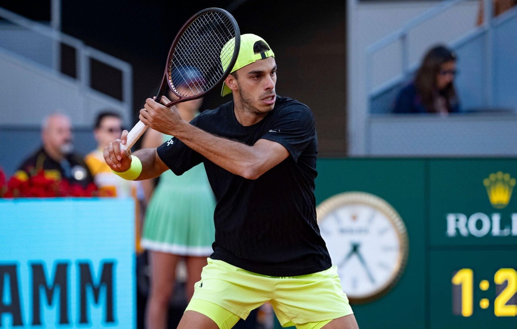 Zverev bị loại bởi khắc tinh Cerundolo, Medvedev vào tứ kết Madrid Open - 1 Zverev bị loại bởi khắc tinh Cerundolo, Medvedev vào tứ kết Madrid Open - 1