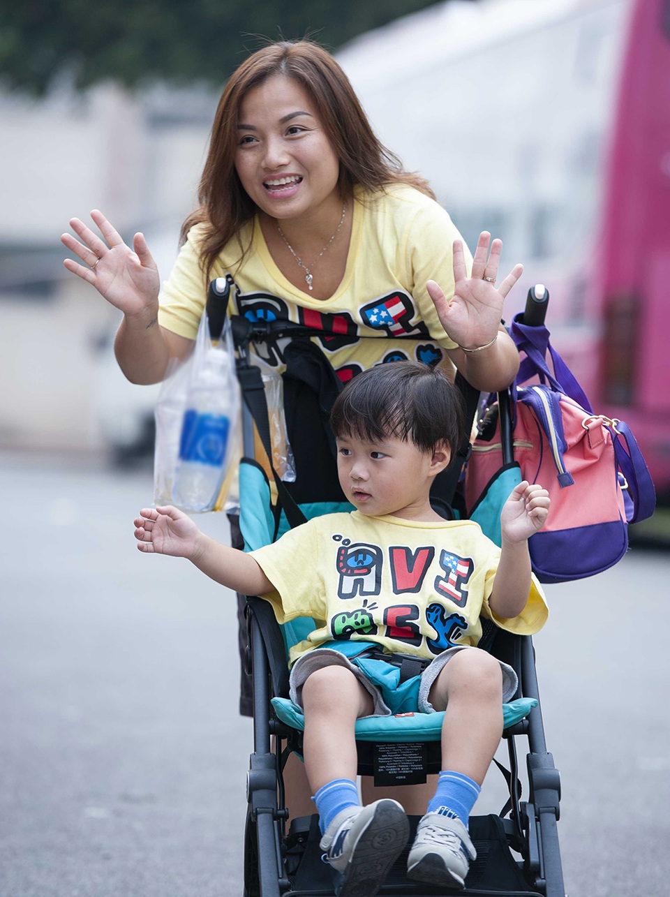 Quỳnh Trần JP và bé Sa về Việt Nam tham gia talkshow cùng NSND Hồng Vân - 6 Quỳnh Trần JP và bé Sa về Việt Nam tham gia talkshow cùng NSND Hồng Vân - 6