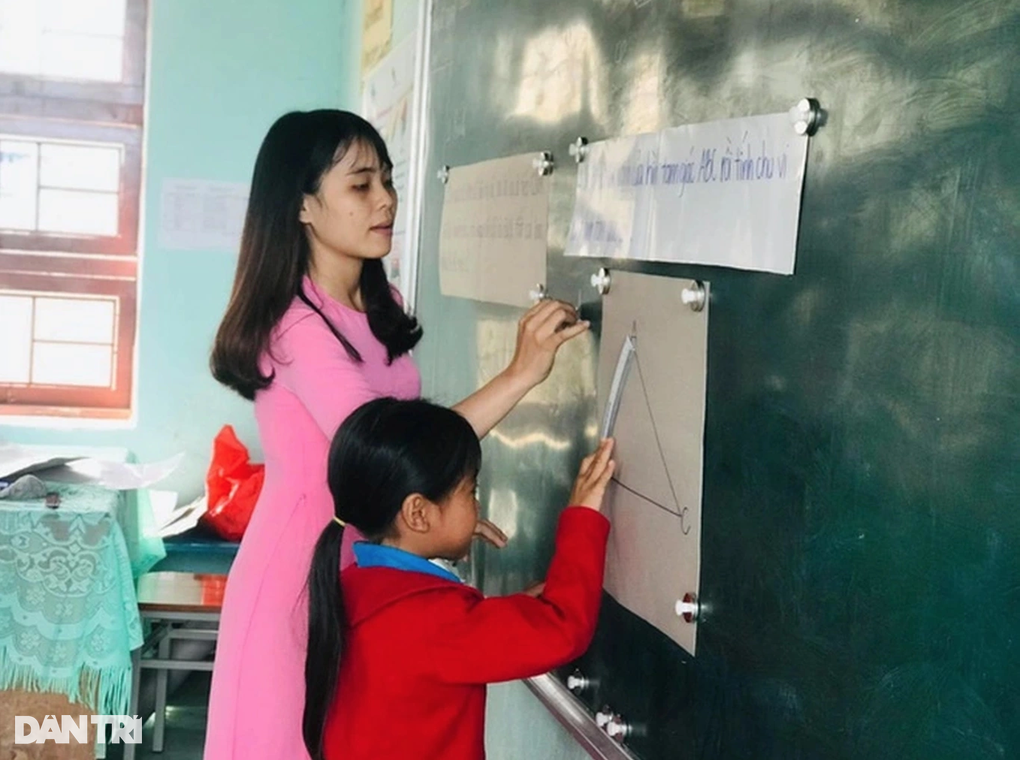 Điểm sàn xét tuyển khối ngành sư phạm và sức khỏe cao nhất 22,5 - 3 Điểm sàn xét tuyển khối ngành sư phạm và sức khỏe cao nhất 22,5 - 3