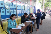 Đang hưởng trợ cấp thất nghiệp có được ký hợp đồng lao động mới không?