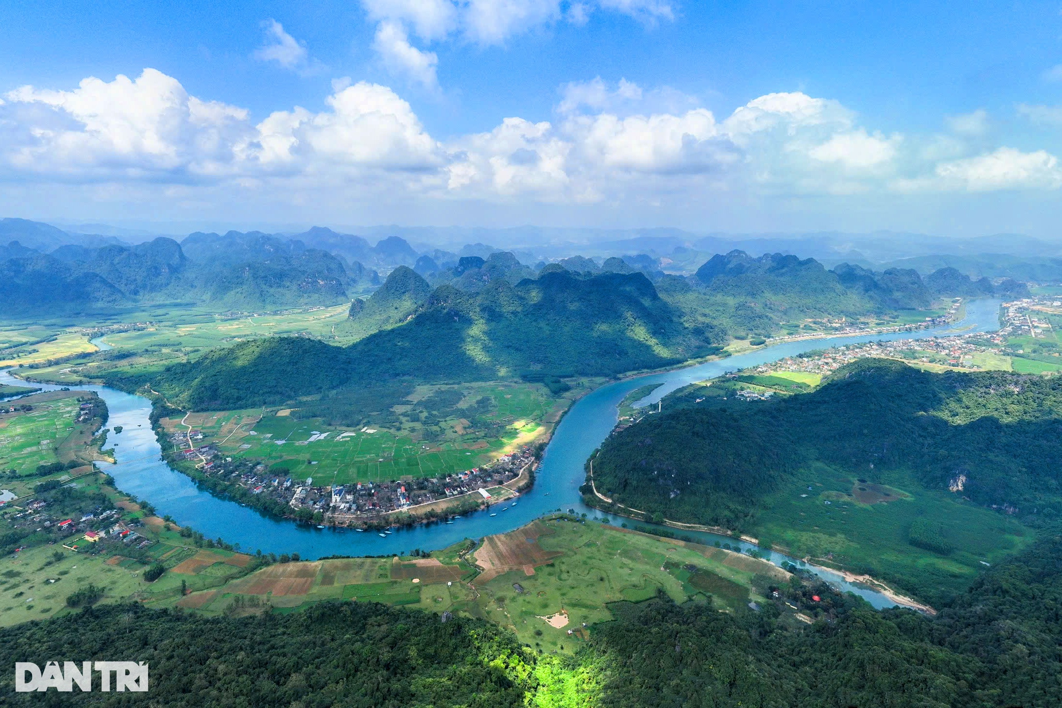 Từ vùng đất lửa đến tỉnh dự kiến có 2 sân bay, 2 cảng biển và 3 cửa khẩu - 7 Từ vùng đất lửa đến tỉnh dự kiến có 2 sân bay, 2 cảng biển và 3 cửa khẩu - 7