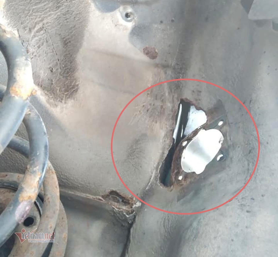 Ô tô han gỉ chỉ vì ông chủ quá chăm rửa xe - 1 Ô tô han gỉ chỉ vì ông chủ quá chăm rửa xe - 1