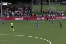 Bàn thắng bị chỉ trích phi thể thao nhất ở Champions League nữ