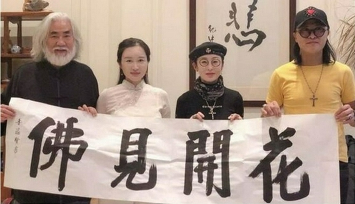 Lối sống khác biệt của nữ triệu phú từng bước qua cuộc đời Châu Tinh Trì - 10 Lối sống khác biệt của nữ triệu phú từng bước qua cuộc đời Châu Tinh Trì - 10