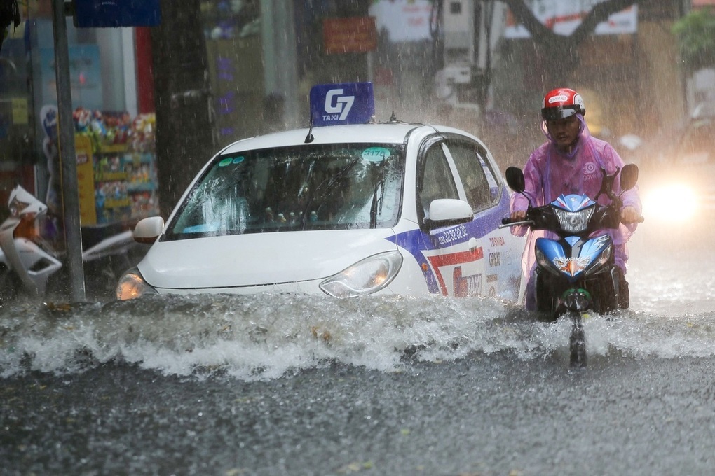 Miền Bắc có mưa rào và dông, Nam Bộ nắng nóng - 1 Miền Bắc có mưa rào và dông, Nam Bộ nắng nóng - 1