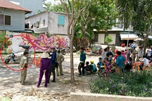 Người đàn ông bán vé số chết bất thường cạnh xe lăn