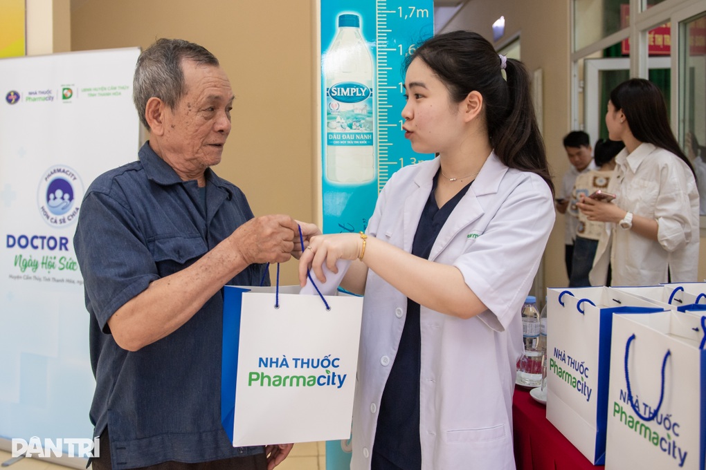 Tư vấn sức khỏe cộng đồng: Trao truyền niềm tin, sẻ chia với người dân - 4 Tư vấn sức khỏe cộng đồng: Trao truyền niềm tin, sẻ chia với người dân - 4