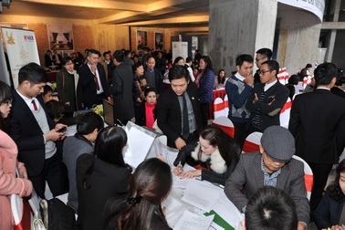 Cất nóc công trình D’. Le Pont D’or – Hoàng Cầu