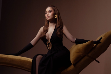 Giang Hồng Ngọc: "Ông xã không cấm tôi mặc hở"