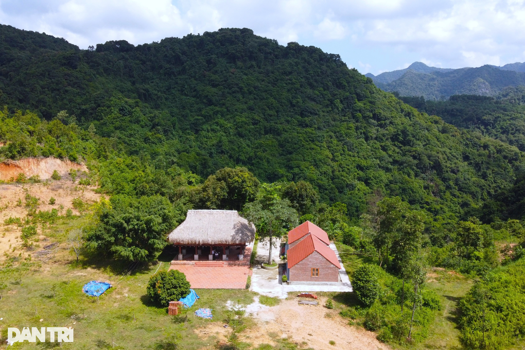 Vụ xẻ thịt đất lâm nghiệp: Người dân tự nguyện tháo dỡ công trình vi phạm - 2 Vụ xẻ thịt đất lâm nghiệp: Người dân tự nguyện tháo dỡ công trình vi phạm - 2