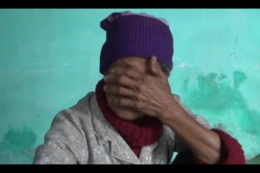 Khốn khổ mẹ già nuôi con tâm thần, cháu bại não